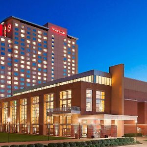 Sheraton Overland Park Hotel at the Centro de Convenciones